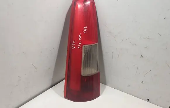 Volvo V70 Rear/tail lights 9154493
