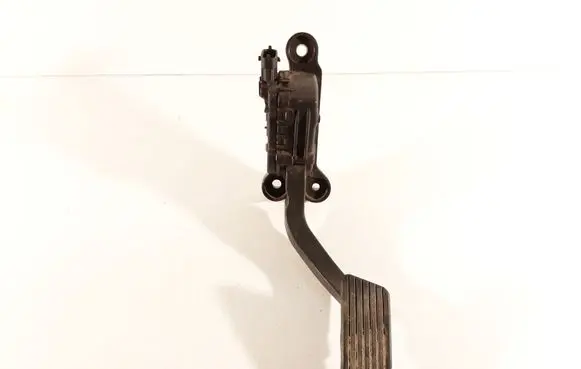 KIA Sportage Accelerator throttle pedal 327001FXXX 050513D0067