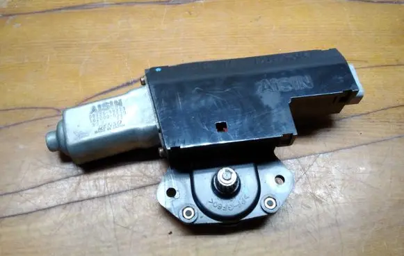 Mitsubishi Space Wagon Sunroof motor/actuator 8873599273 1620005520