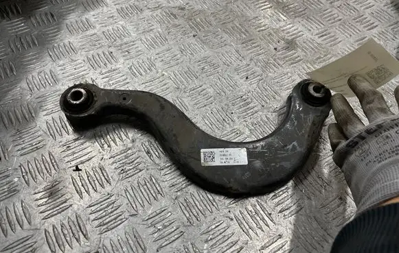 Volkswagen PASSAT B7 Rear upper control arm/wishbone
