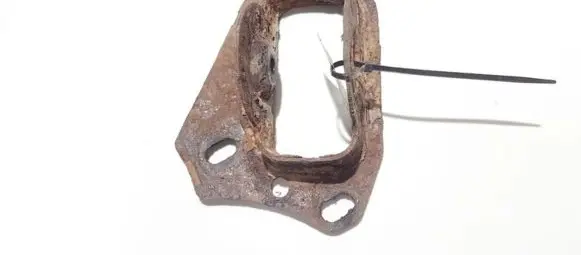 Rover 75 Bracket in trunk/boot 
