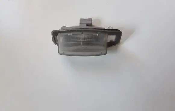 Mitsubishi Outlander Number plate light 1141283
