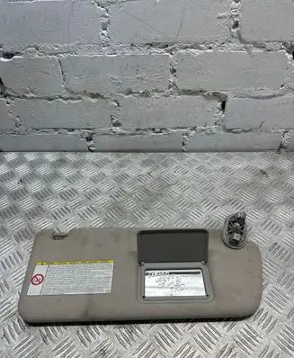 Toyota Corolla Verso AR10 Sun visor