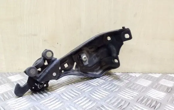 Fiat Ulysse Sliding door lower roller guide/hinge 