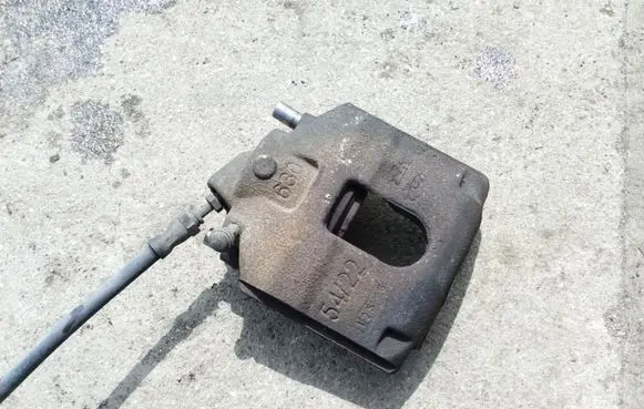 Ford Fiesta Front brake caliper