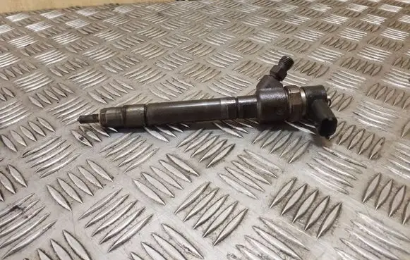 Volvo XC90 Fuel injector 30750283 0445110251