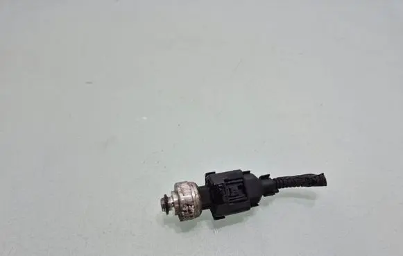 Hyundai Tucson TL Air conditioning (A/C) pressure sensor 