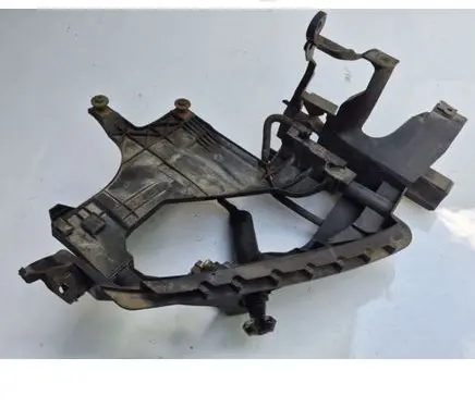 Audi A4 S4 B8 8K Headlight/headlamp mounting bracket 8K0805608D