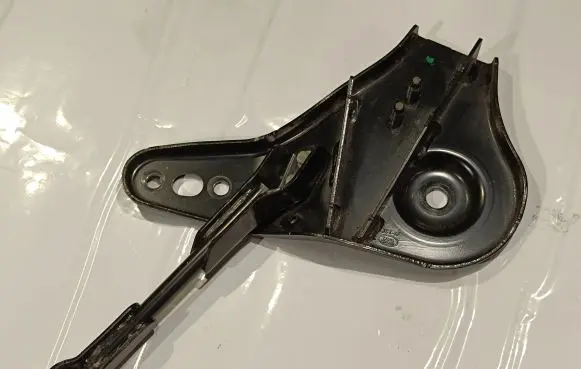Land Rover Defender Other rear suspension part L8B2106K12AA