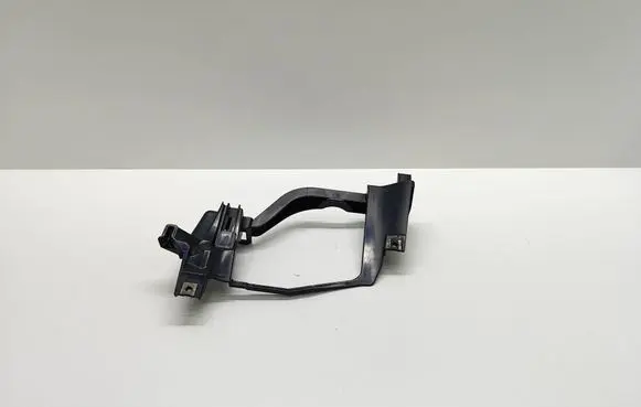 BMW 5 E60 E61 Headlight/headlamp mounting bracket 158737 15873700