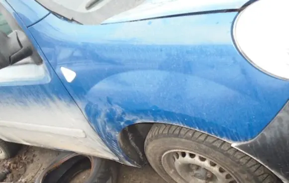 Renault Kangoo II Fender