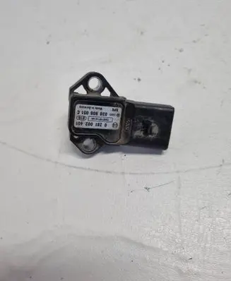 Audi A6 S6 C6 4F Air pressure sensor 0281002401 100218T1616A 038906051C