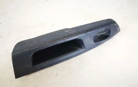 Hyundai Getz Front door window switch trim 935801c020 93580-1c020