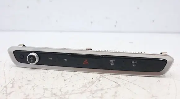 BMW XM Head unit multimedia control 5A64198MWGK471 5A64198