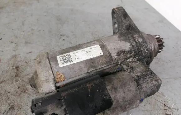 Volkswagen Golf VII Starter motor 02Z911024L