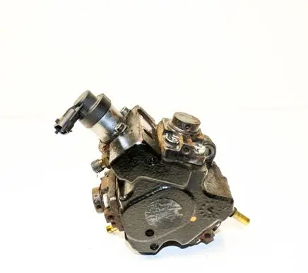 Opel Vivaro Fuel injection high pressure pump H8201045496