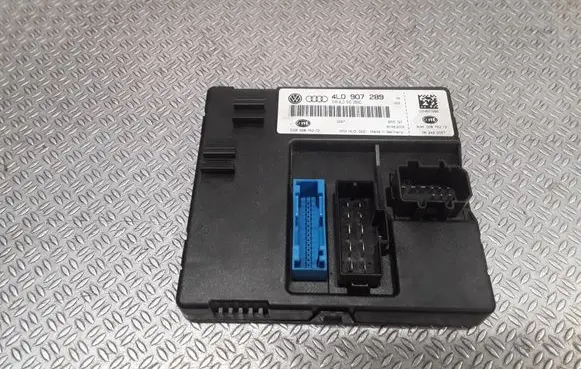 Audi Q7 4L Comfort/convenience module 4L0907289 5DK00876272 4L0910289C