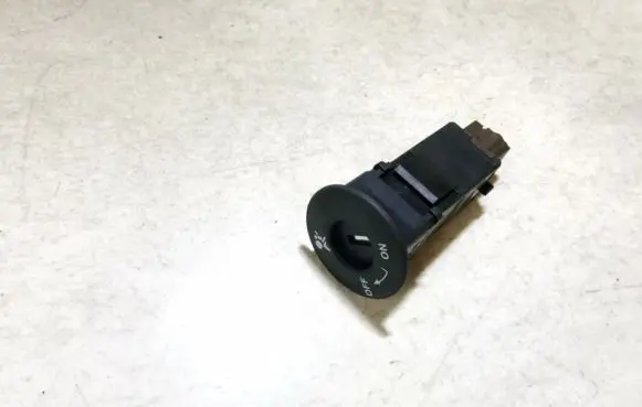 Passenger airbag on/off switch