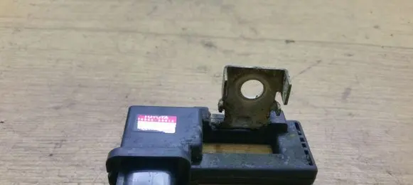 Lexus IS 220D-250-350 Battery relay fuse 2885050010