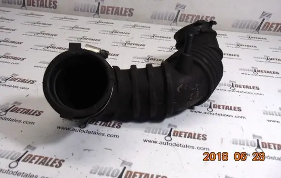 Mitsubishi Colt Air intake duct part MN135109