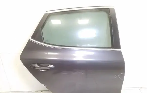 KIA Ceed Rear door
