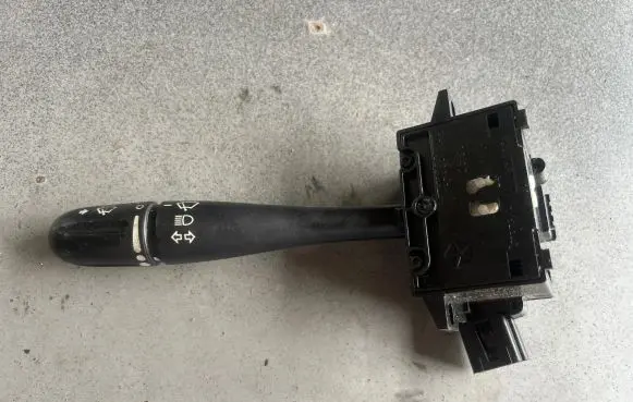 Chrysler Voyager Indicator stalk 04685711AA 23199