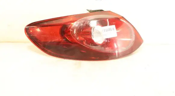 Volkswagen PASSAT CC Rear/tail lights