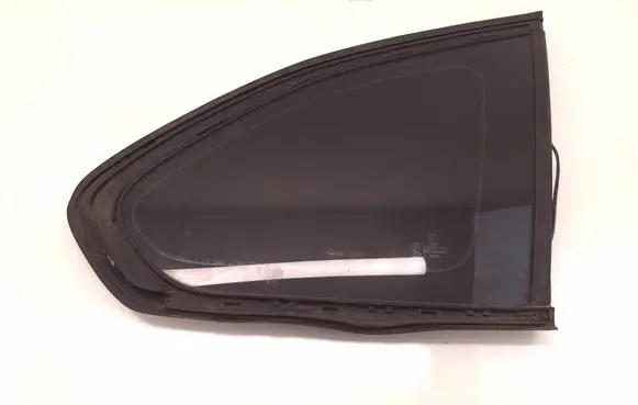BMW X1 F48 F49 Rear side window 7406870 0702010