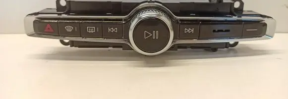 Volvo XC40 Head unit multimedia control 31456673