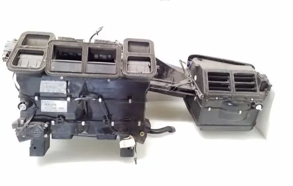 Mercedes-Benz E W211 Interior heater climate box assembly A2118300961 2118300362