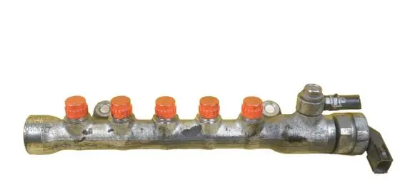 Mazda 6 Fuel line pipe SH01