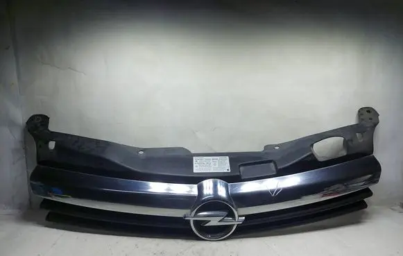 Opel Astra H Front grill 13135487KASACJA 13135487