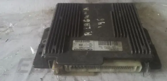 Renault Laguna I Engine control unit/module S103750001E 7700861024