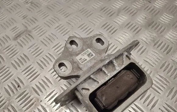 BMW X1 F48 F49 Engine mount bracket 6853449 22316853449
