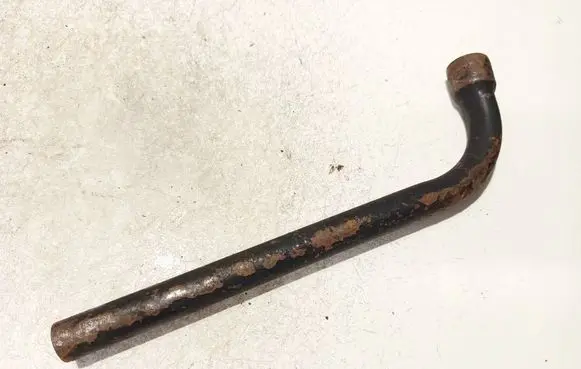 Opel Signum Wheel nut wrench 