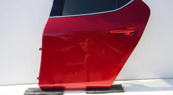 Mazda 3 Rear door