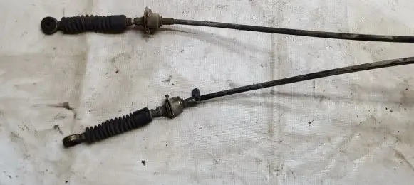 Gear shift cable linkage