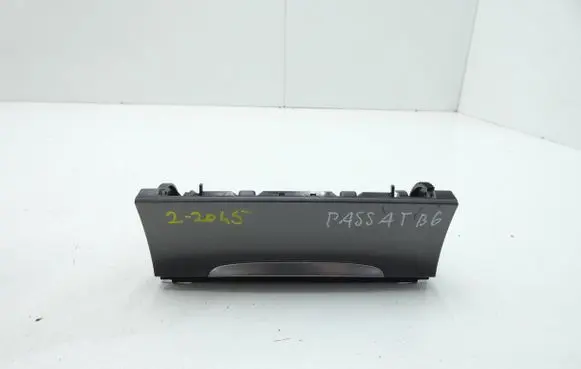 Volkswagen PASSAT B6 Car ashtray 3C0863284 318220100 3C0857961