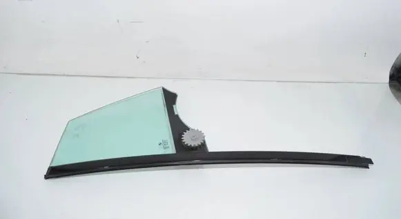 BMW 5 GT F07 Rear vent window glass 7197885 51357197885