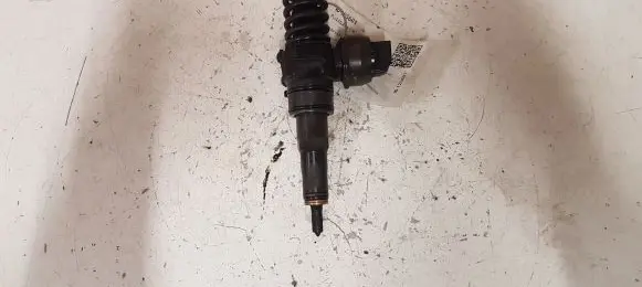 Audi A3 S3 8P Fuel injector 038130073BQ