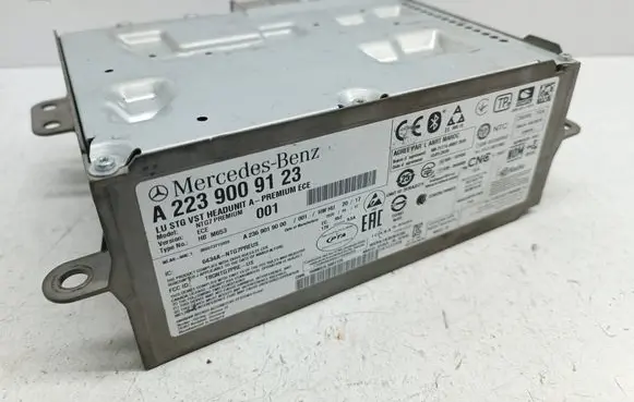 Radio/CD/DVD/GPS head unit