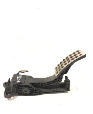Mercedes-Benz ML W164 Accelerator throttle pedal A1643000104 190406 ZGS005