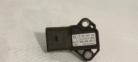 Audi A3 S3 A3 Sportback 8P Air pressure sensor 038906051C 0281002401 21042DG3
