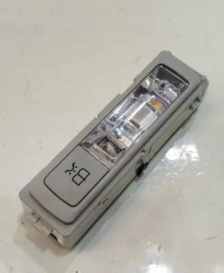 Mercedes-Benz C W205 Rear seat light
