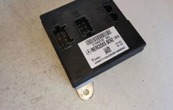 Mercedes-Benz E W211 Comfort/convenience module 2115452132