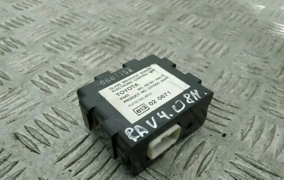 Toyota RAV 4 (XA30) Alarm control unit/module 0819248810 2370002690