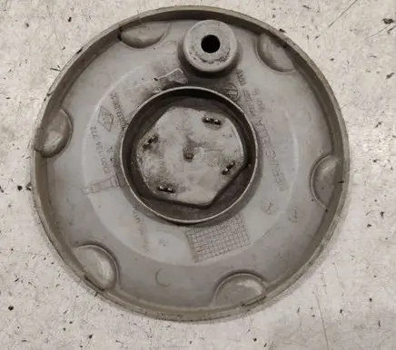 Renault Megane II Original wheel cap 8200134772