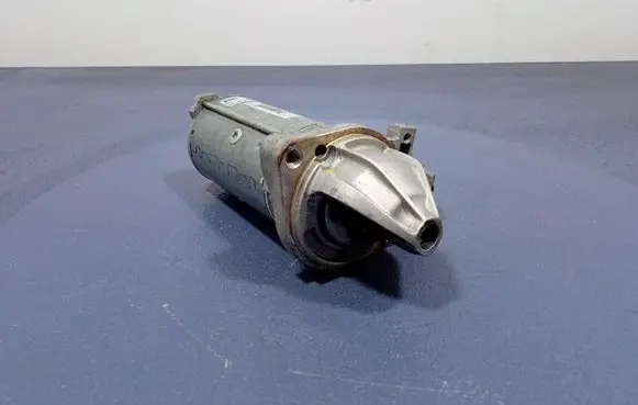 Mercedes-Benz Vito Viano W639 Starter motor 432644