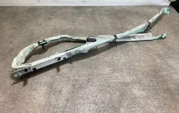 Roof airbag