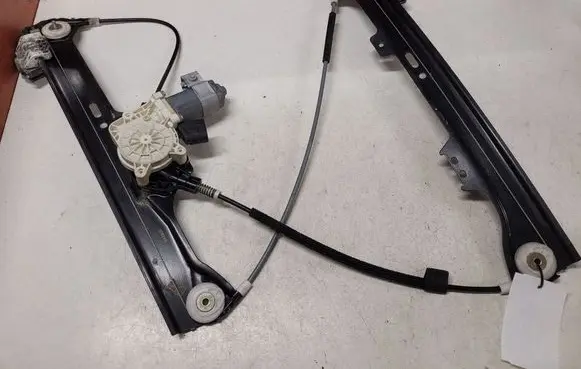 BMW 5 E60 E61 Front door window regulator with motor 7075668 7034352